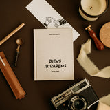 Grāmata | DIEVS IR VARENS